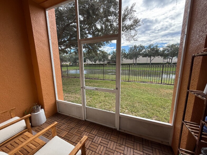 Building Photo - 6380 Contessa Dr