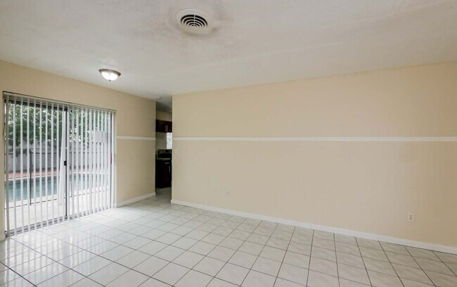 Building Photo - 340 Carolina Ave