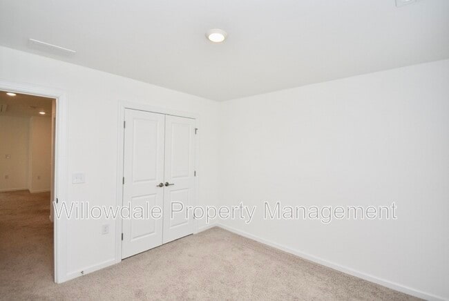 Building Photo - 2534 Hutch Ln