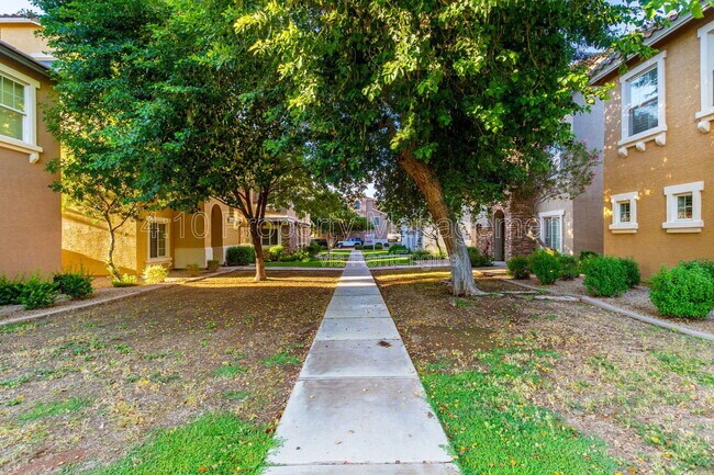 Building Photo - 4175 E Jasper Dr