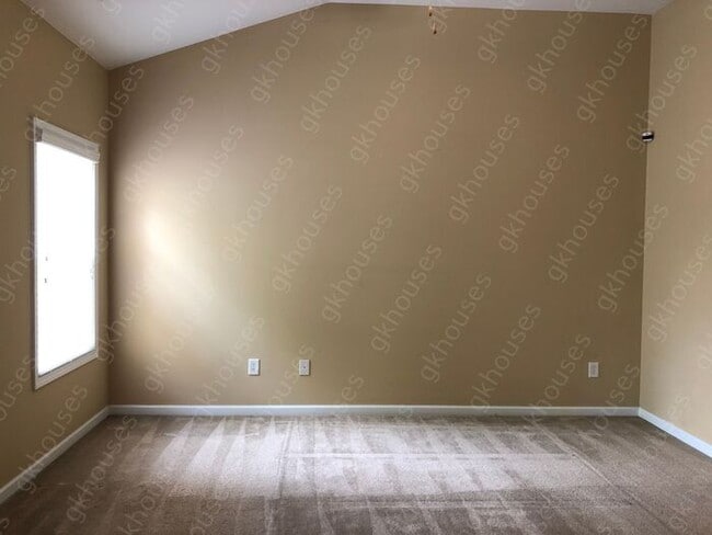 Building Photo - 6002 Cobblestone Creek Trail