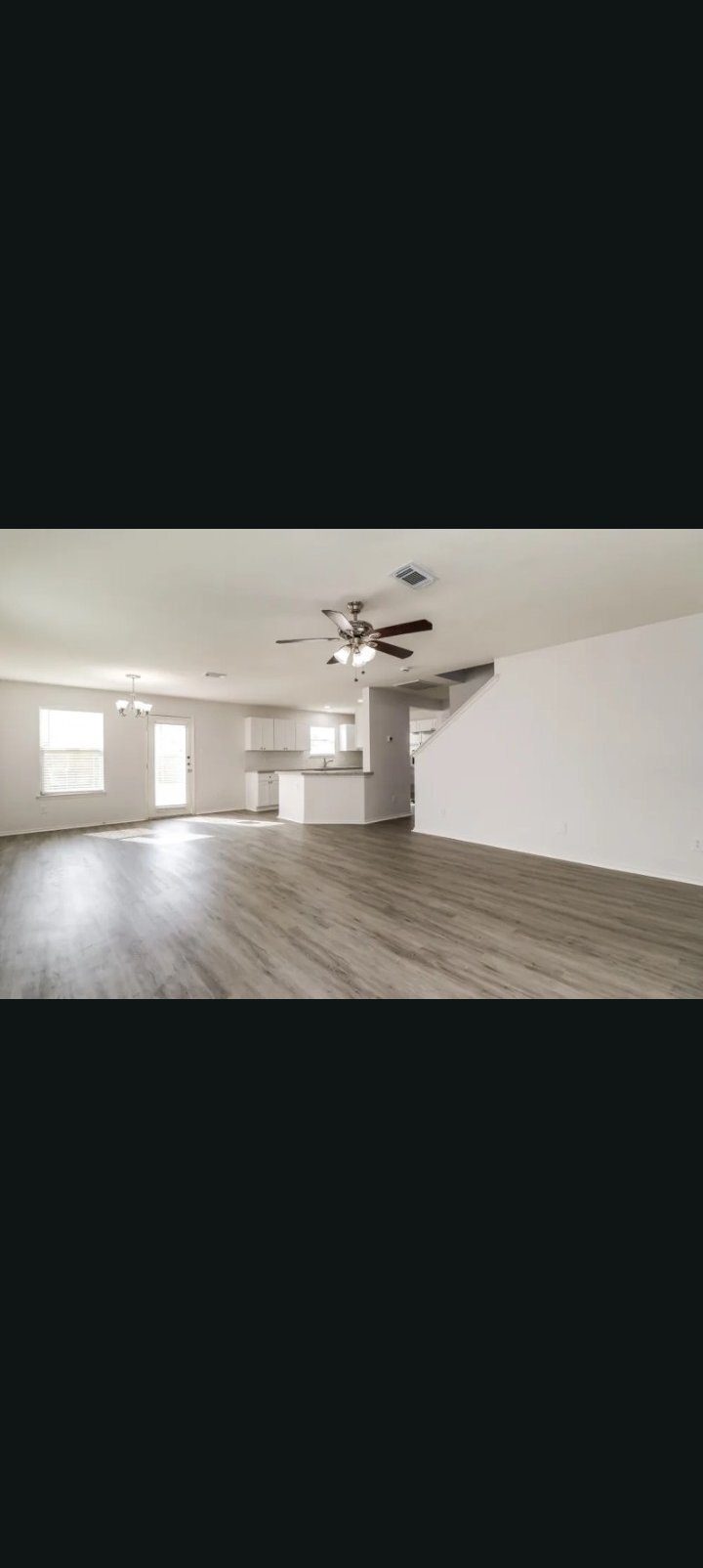 Building Photo - 552 Bridgeport Pl