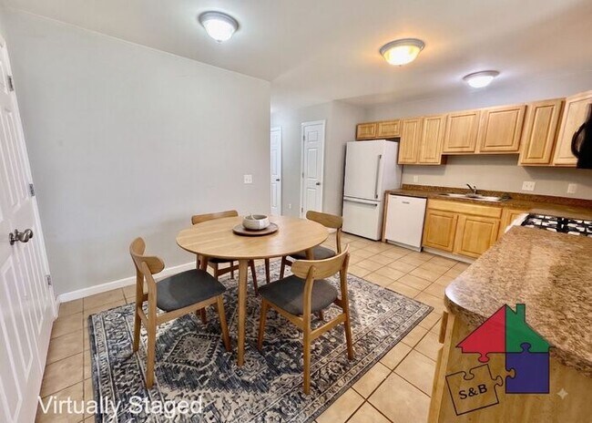 Building Photo - Spacious Milton 3 Bedroom - Pet Friendly!