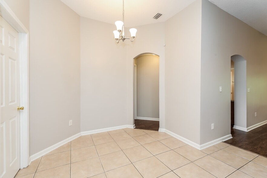 Building Photo - 14081 Bradley Cove Rd