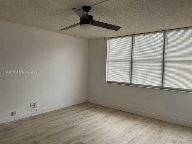 Building Photo - 3751 Environ Blvd