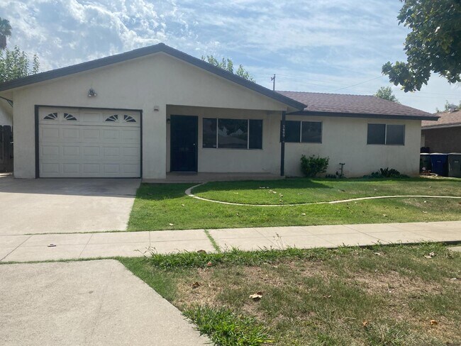Primary Photo - 2609 W Griffith Way