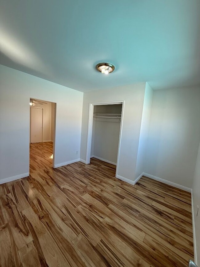 Building Photo - Beautiful 4 Bedroom, 2 Bathroom Arleta Hom...