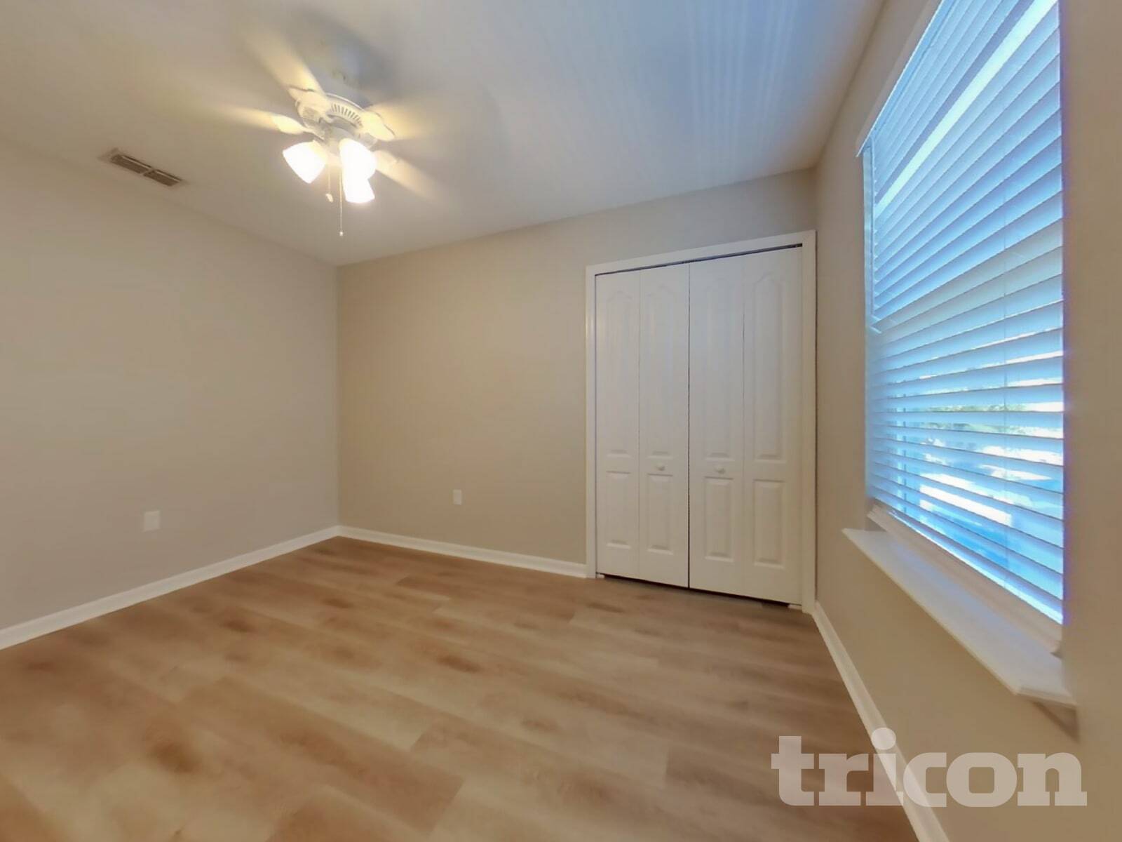 Building Photo - 3423 98th St E