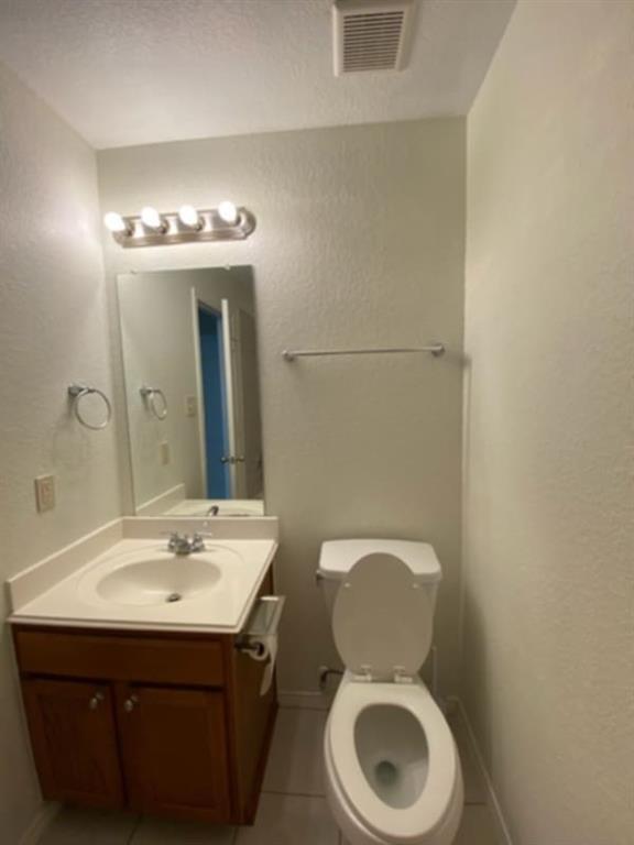 Building Photo - 21494 Kings Bend Dr