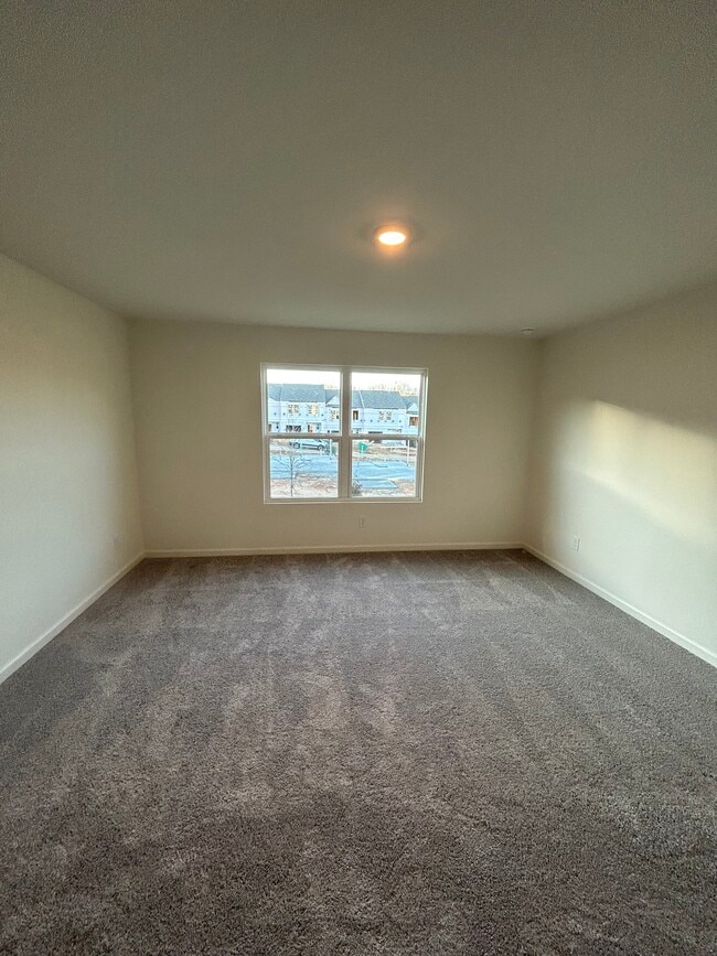 Building Photo - 69 Rydal Wy