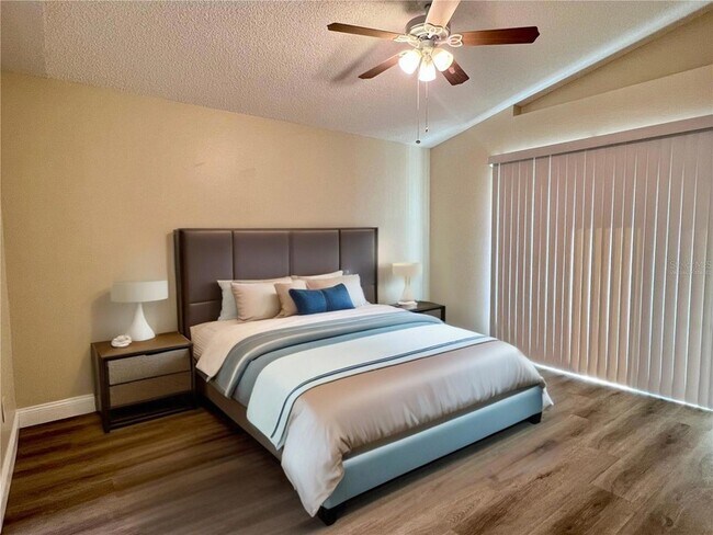 Building Photo - 191 Dahlia Village Cir