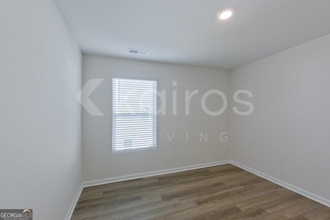 Building Photo - 116 Inez Ave