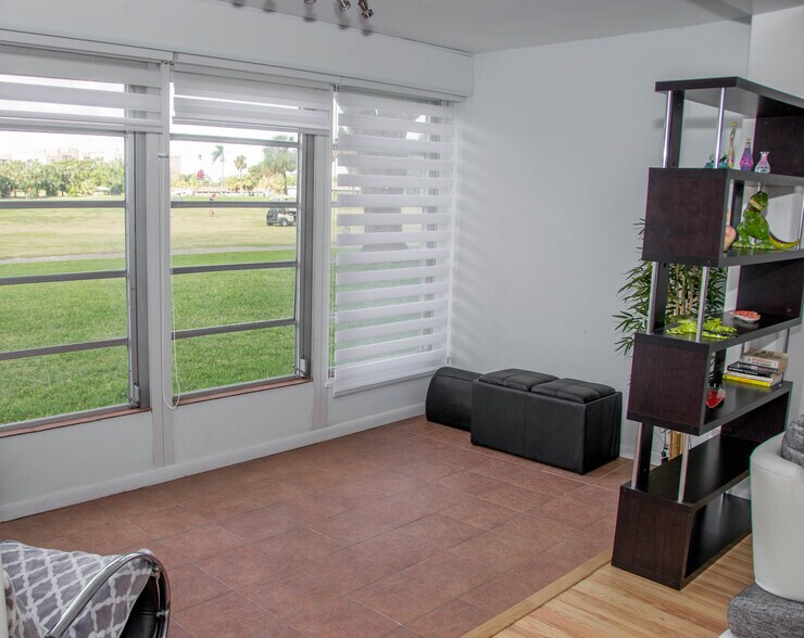 Building Photo - 2651 S Course Dr