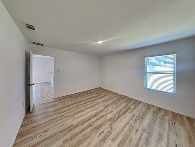 Building Photo - 22255 Stoney Ravine Dr