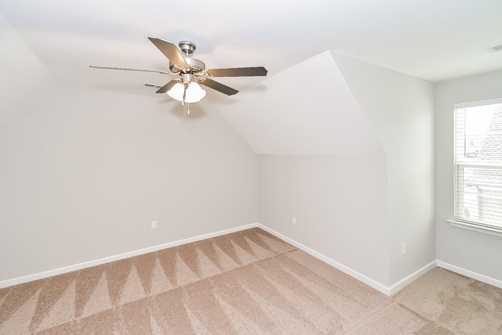 Building Photo - 4645 Spike Ln