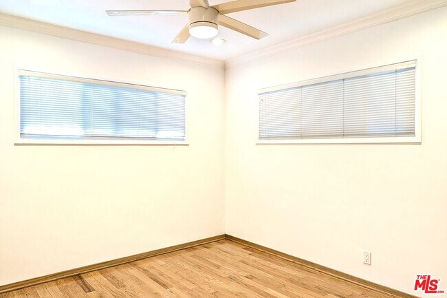 Building Photo - 601 9th St