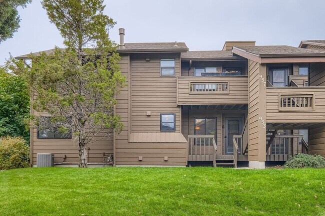 Primary Photo - 953 Moorings Dr