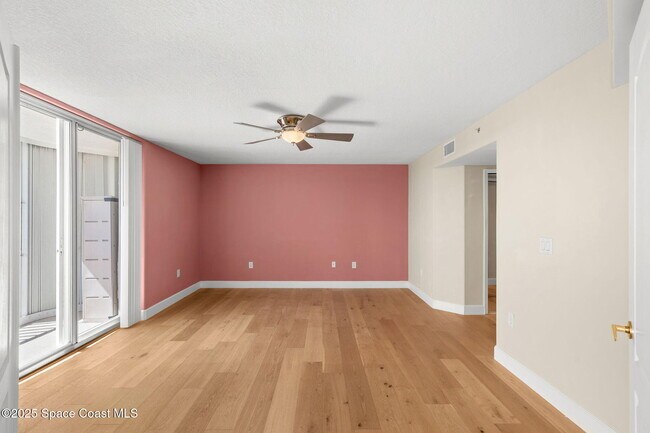 Building Photo - 800 Del Rio Way