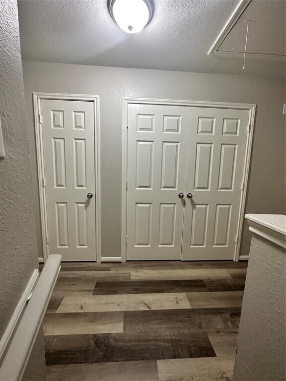 Building Photo - 6406 Waldron Dr