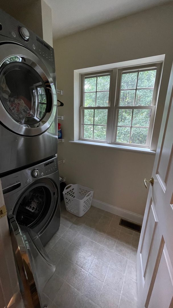 Building Photo - Spacious Furnished 3-Bedroom Condo – All U...