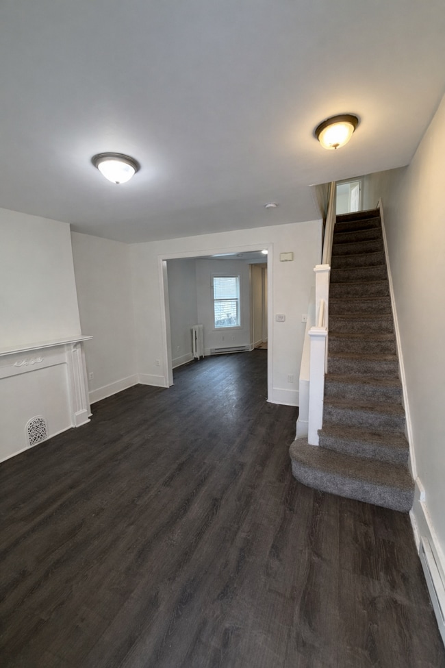 Building Photo - 52 N Dewey St