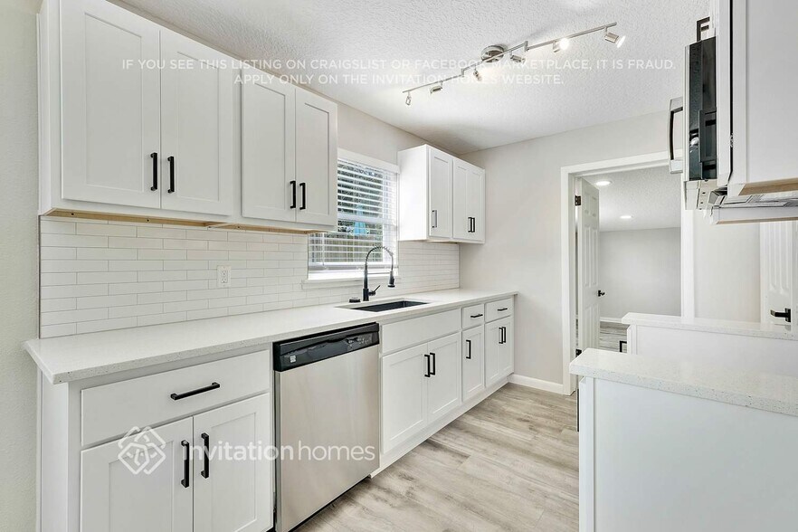 Building Photo - 309 Edson Dr