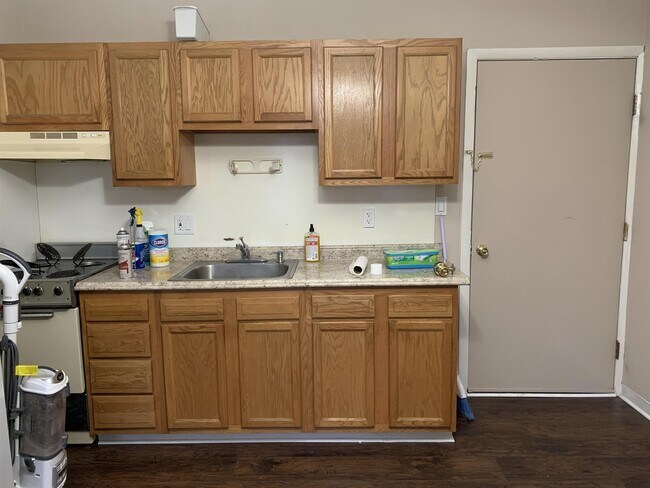 Building Photo - 1170 Delsea Dr