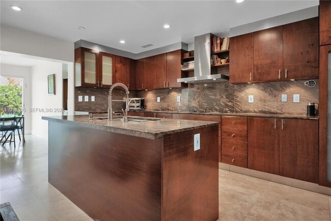 Building Photo - 2101 NE 211th Terrace