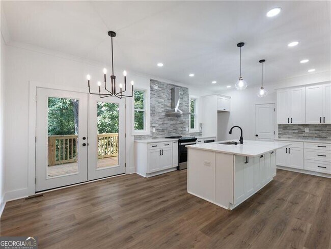 Building Photo - 2438 Shadburn Ferry Dr