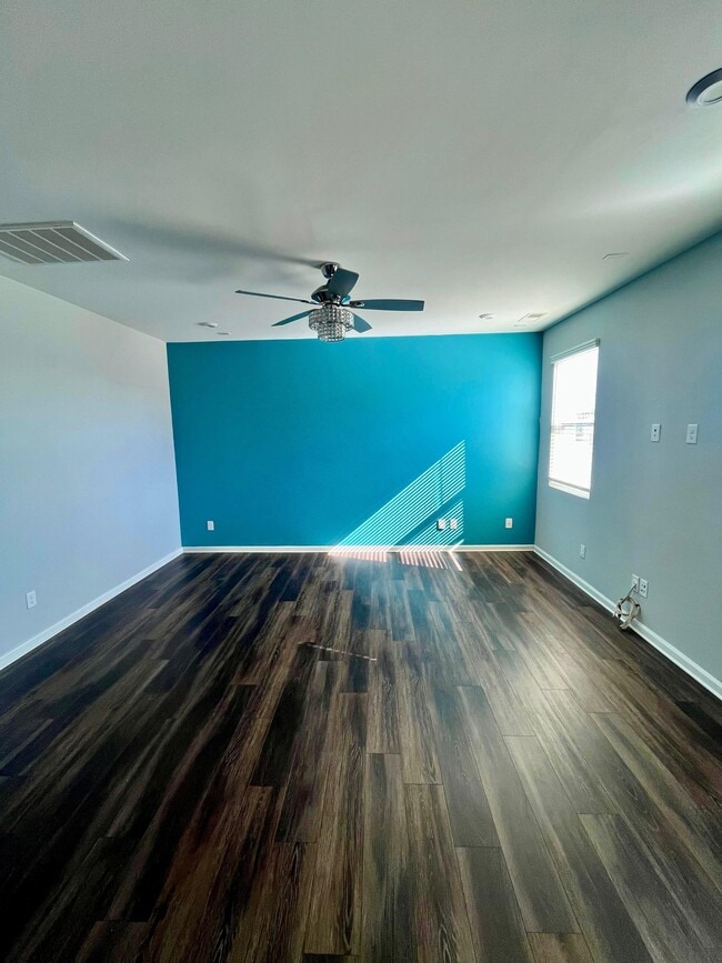 Building Photo - 2105 Boynton St