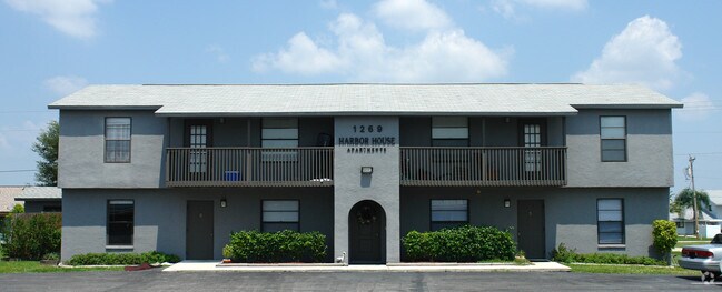 Building Photo - 1269 SE 8th Ter
