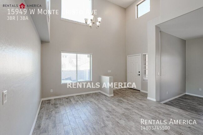 Building Photo - Corner lot with RV gate!
