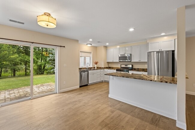Building Photo - 129 Acton St