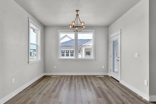 Building Photo - Immaculate Single-Level Home w/3-Car Garage