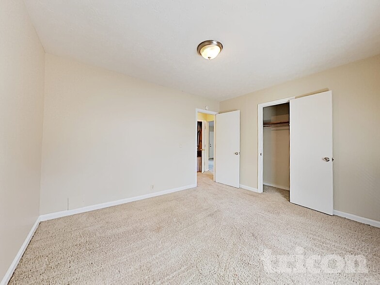 Building Photo - 3533 Fannin Dr