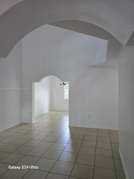 Building Photo - 13658 SW 142nd Ter