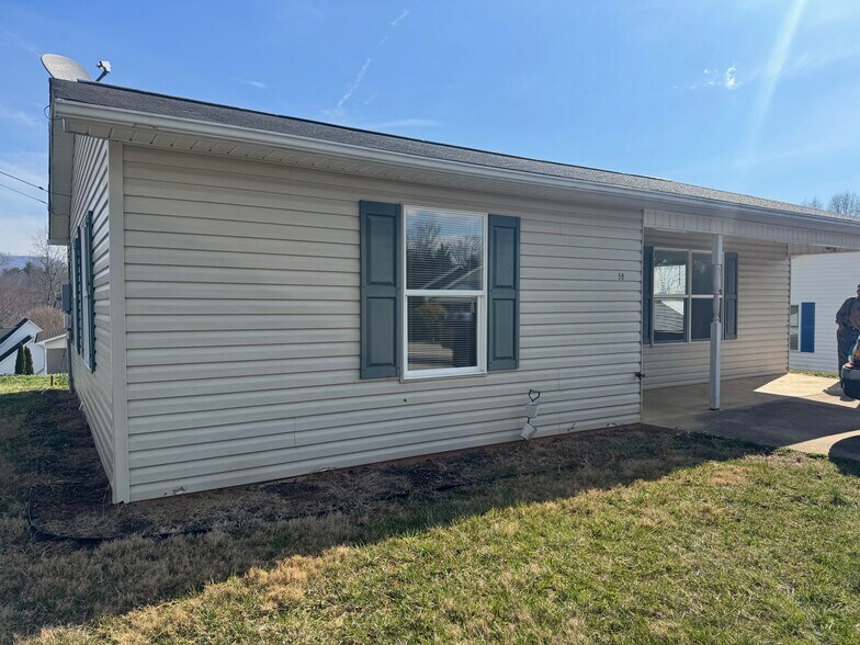 Building Photo - 58 Snow Hill Church Rd