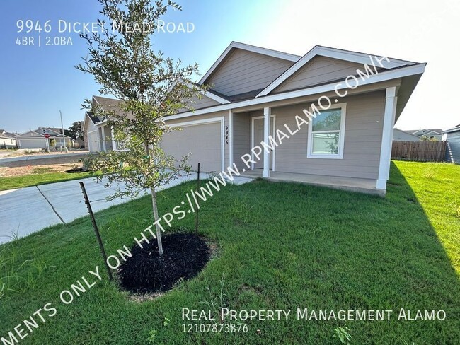 Building Photo - *COMING SOON* 4 Bedroom / 2 Bath Home w/ C...