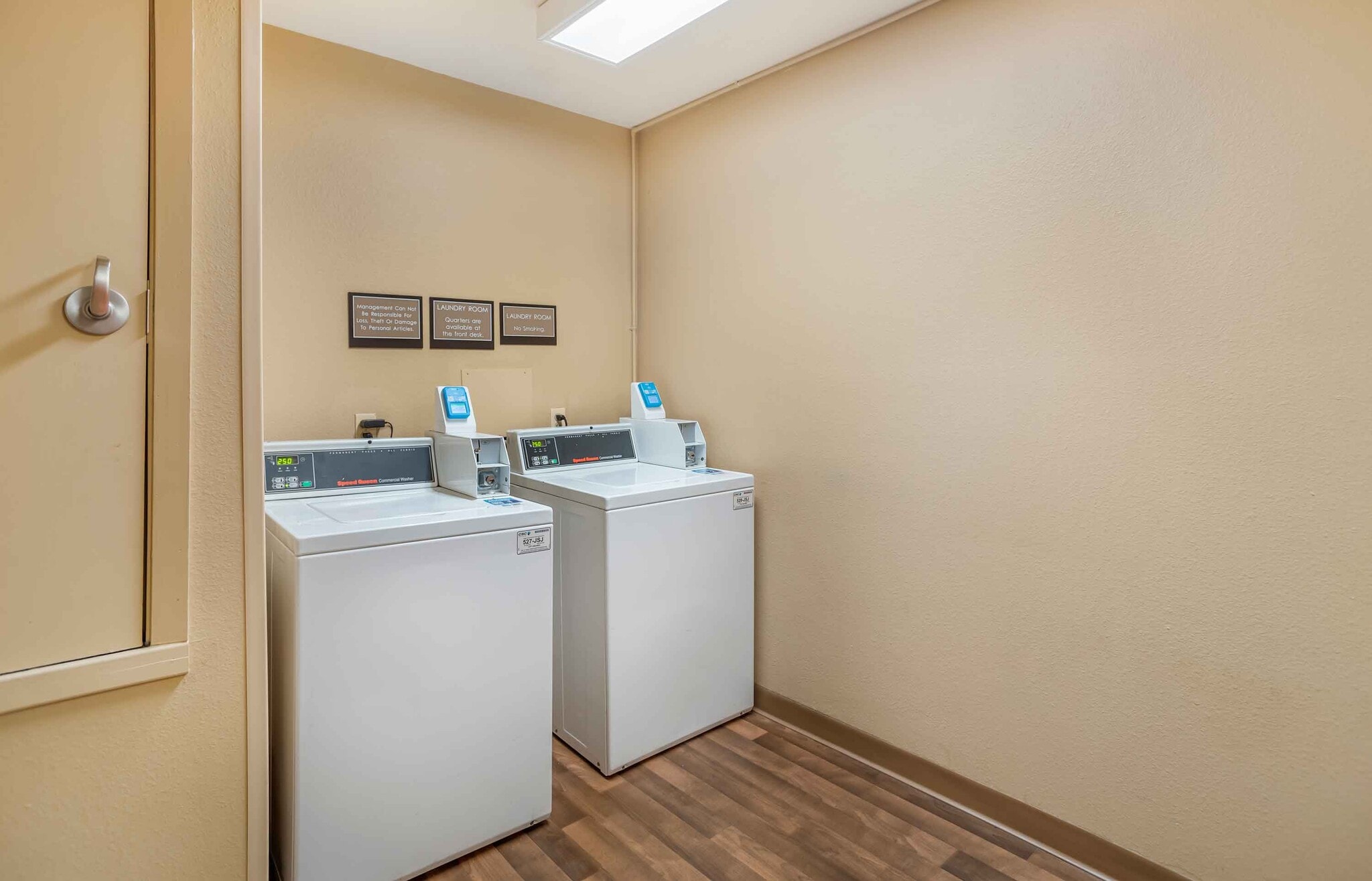 Building Photo - Furnished Studio-Columbia - Columbia Corpo...