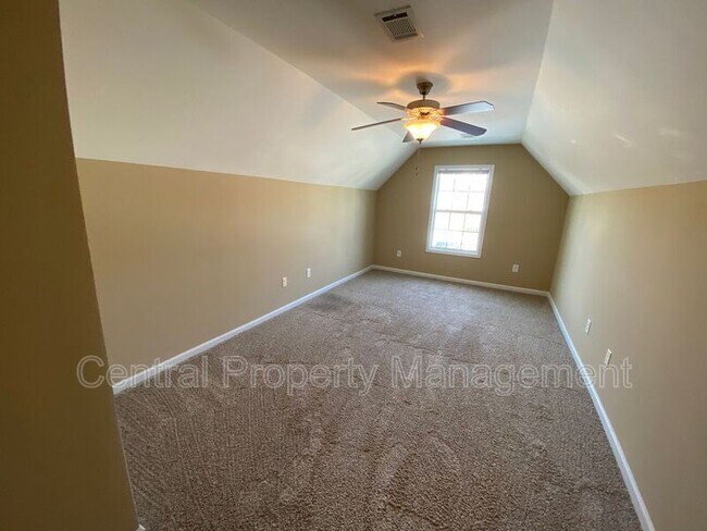 Building Photo - 53 Barnwood Cir