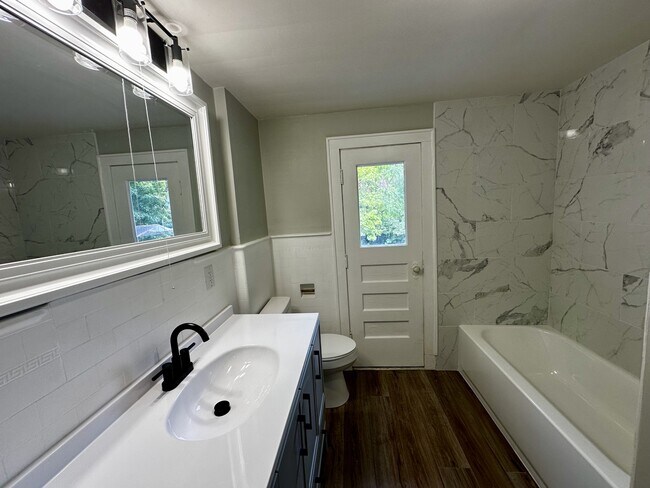 Building Photo - 2231 13th St SW