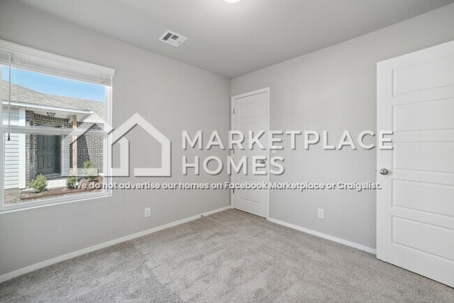 Building Photo - 14910 E 39th St S