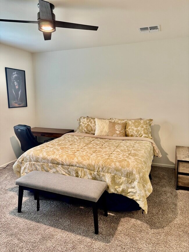 Building Photo - New Star Valley Home