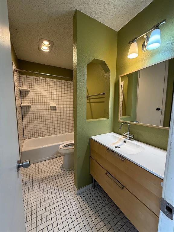 Building Photo - 6200 Boxcar Run