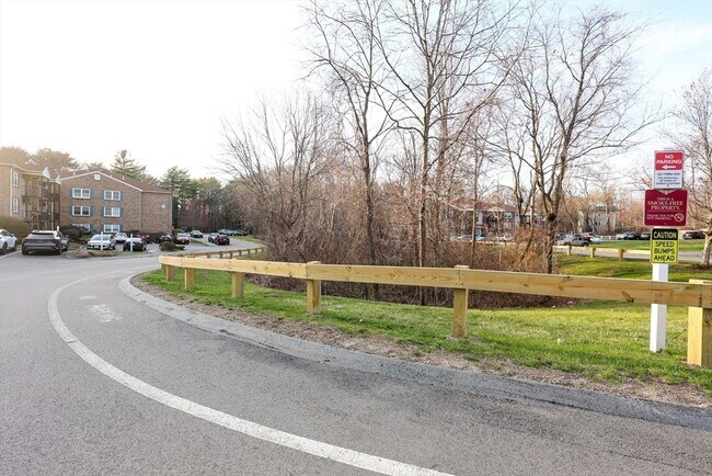 Building Photo - 610 S Franklin St