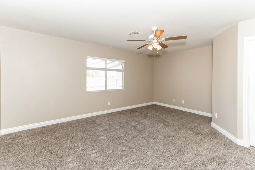 Building Photo - 1026 Cliffbrook Hedge Ave