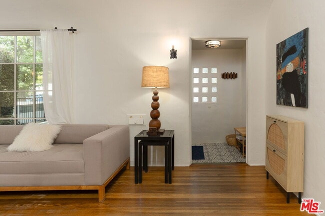 Building Photo - 5120 Willowcrest Ave