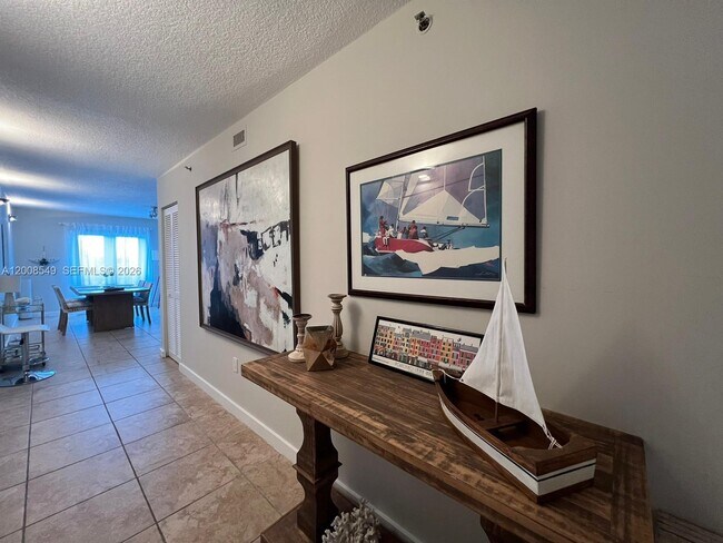 Building Photo - 227 Michigan Ave