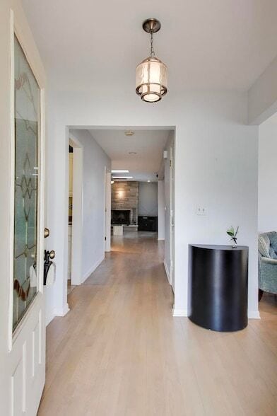 Building Photo - 2616 N Dryden Pl