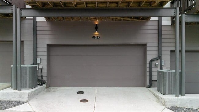 Building Photo - 1829 La Dawn Ln NW